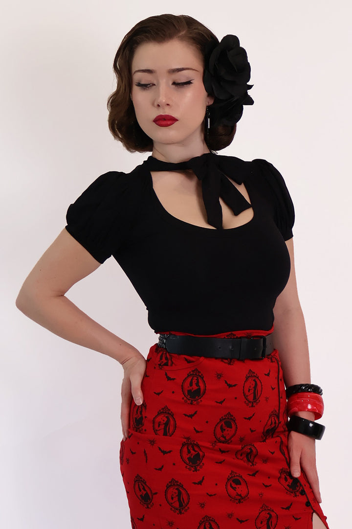 Black Short Sleeve Pussybow Top