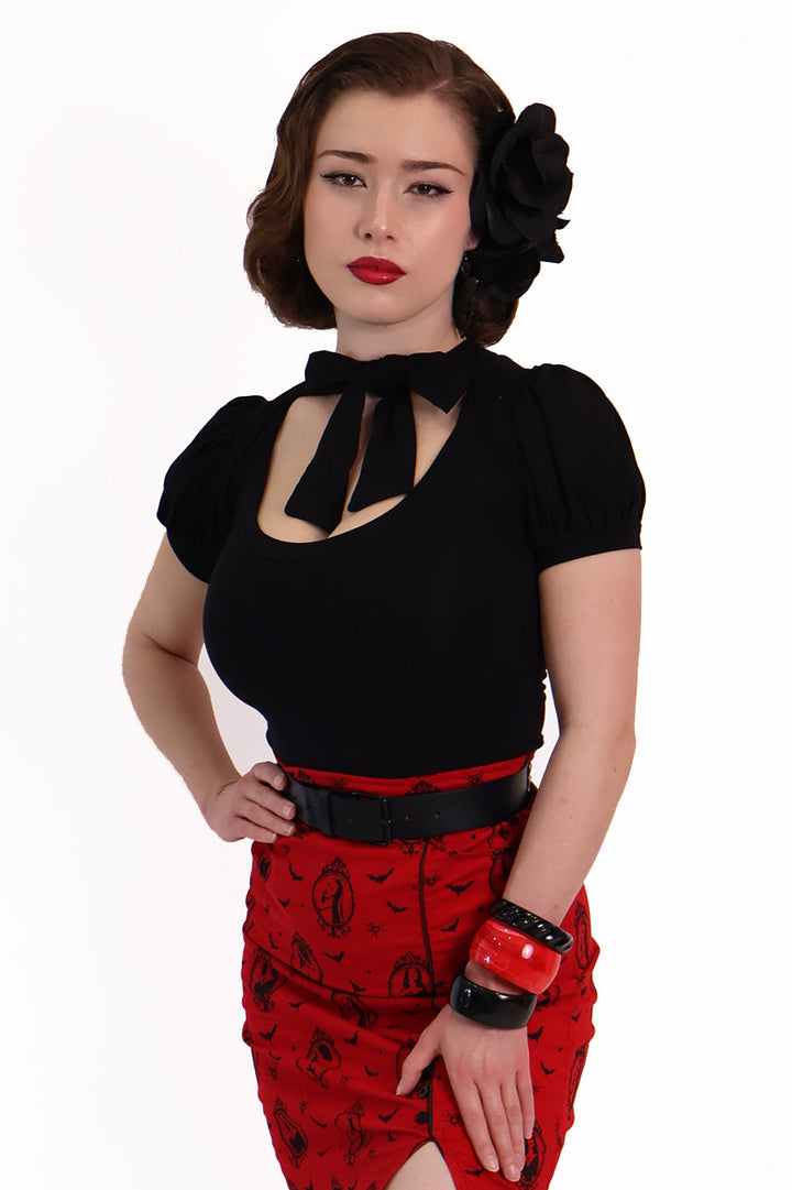 Black Short Sleeve Pussybow Top